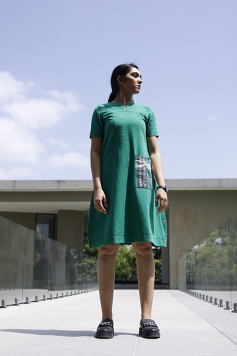 GREEN ONE CHEX POCKET DRESS